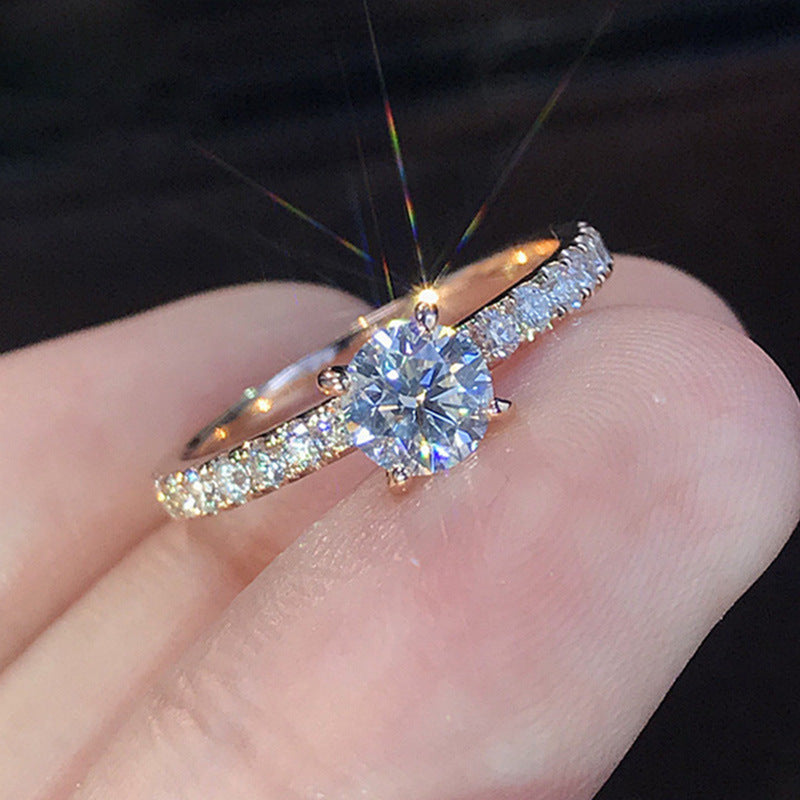 M5 Anillo de compromiso dorado con piedritas